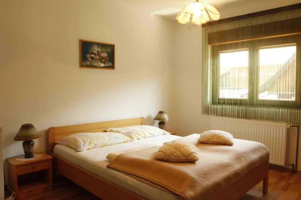 House Drakulic Hotel Korenica Luaran gambar