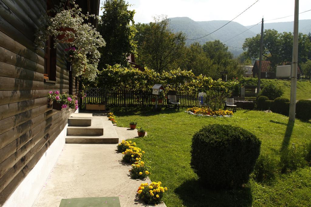 House Drakulic Hotel Korenica Luaran gambar