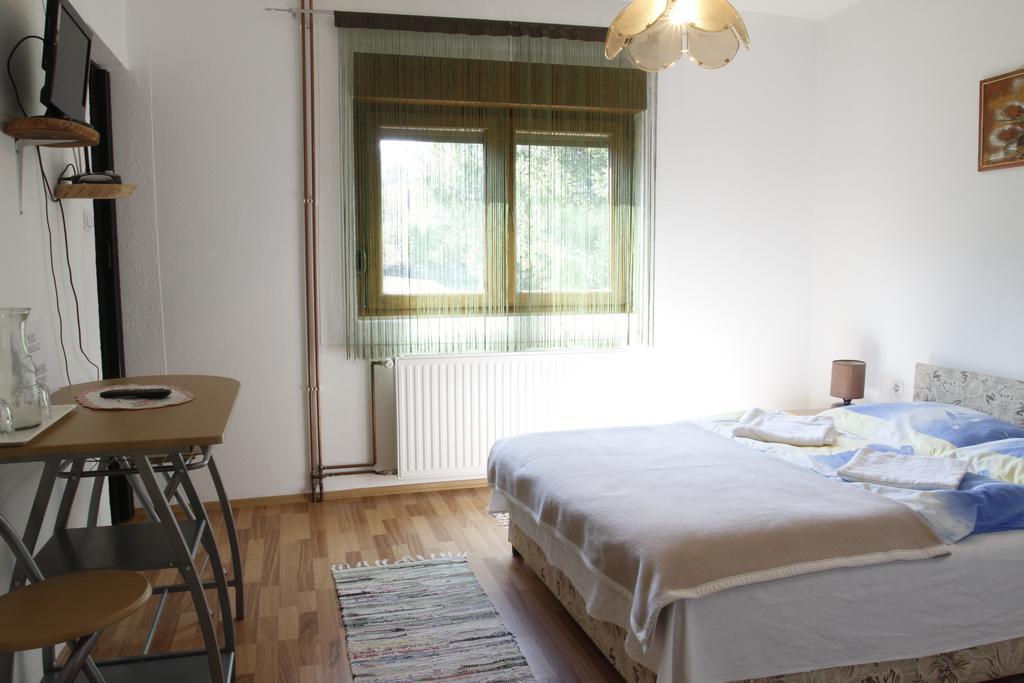 House Drakulic Hotel Korenica Luaran gambar