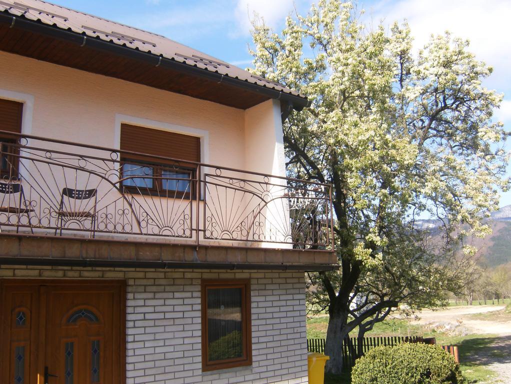 House Drakulic Hotel Korenica Luaran gambar