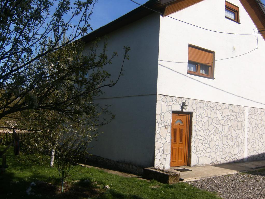 House Drakulic Hotel Korenica Luaran gambar