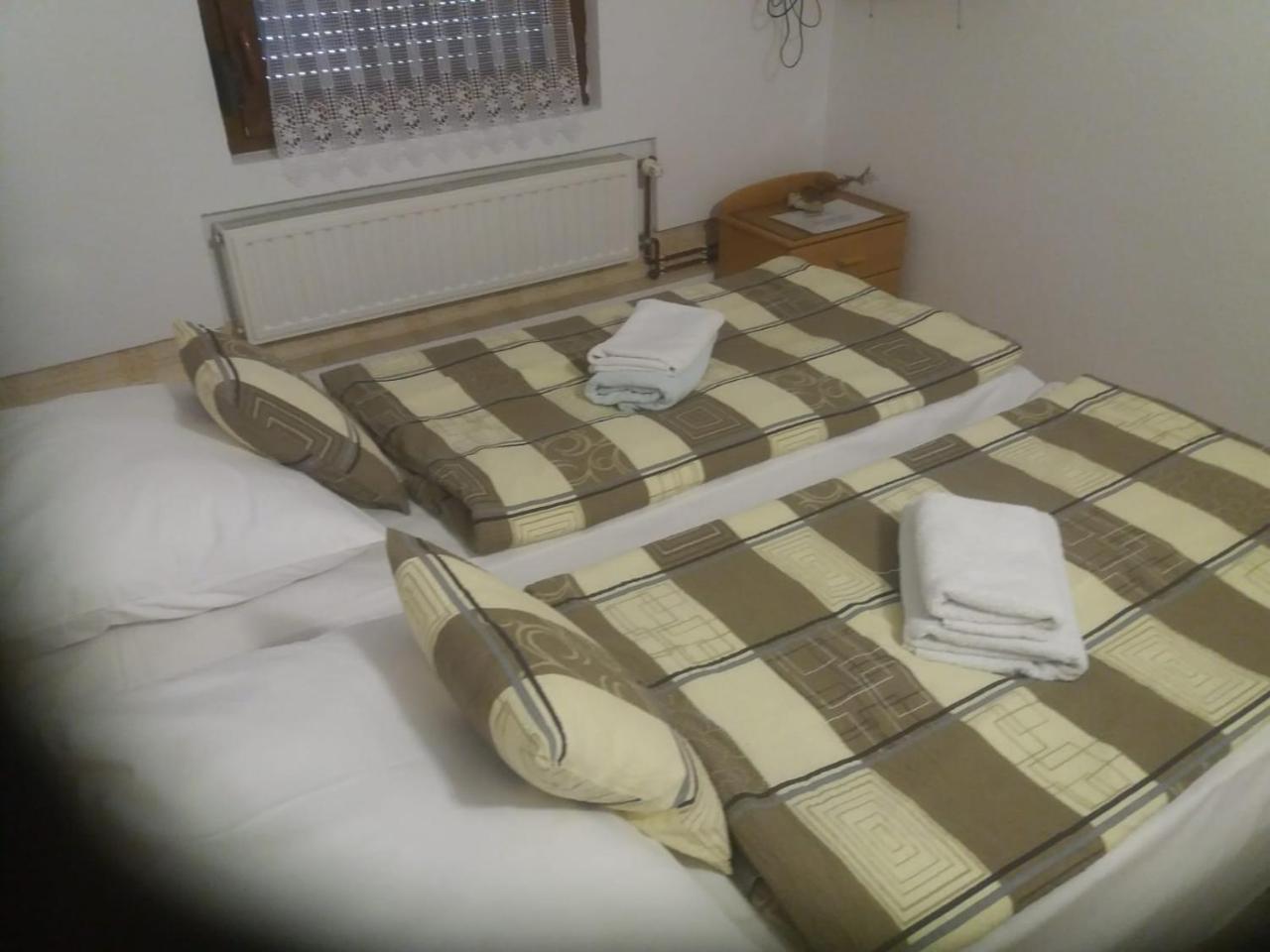 House Drakulic Hotel Korenica Luaran gambar