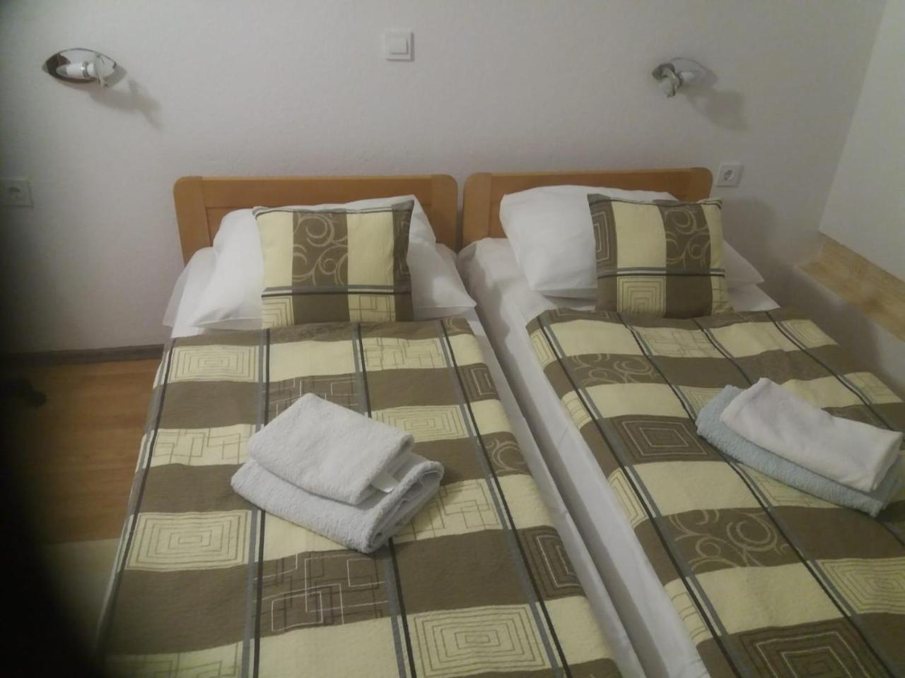 House Drakulic Hotel Korenica Luaran gambar